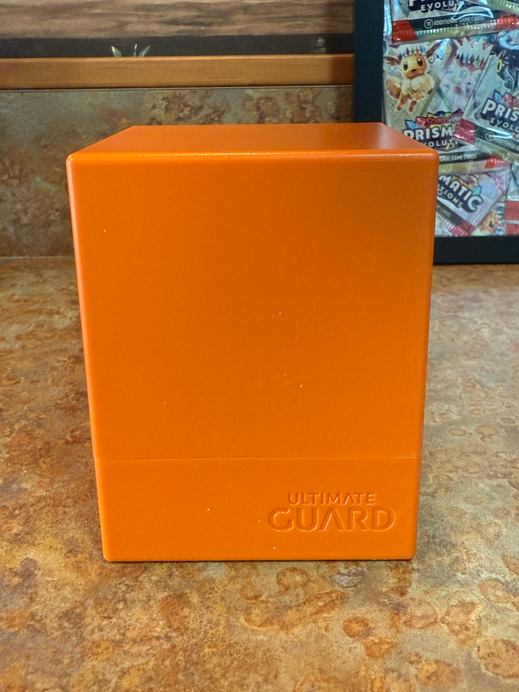 Ultimate Guard Boulder 100+ Deck Box - Solid