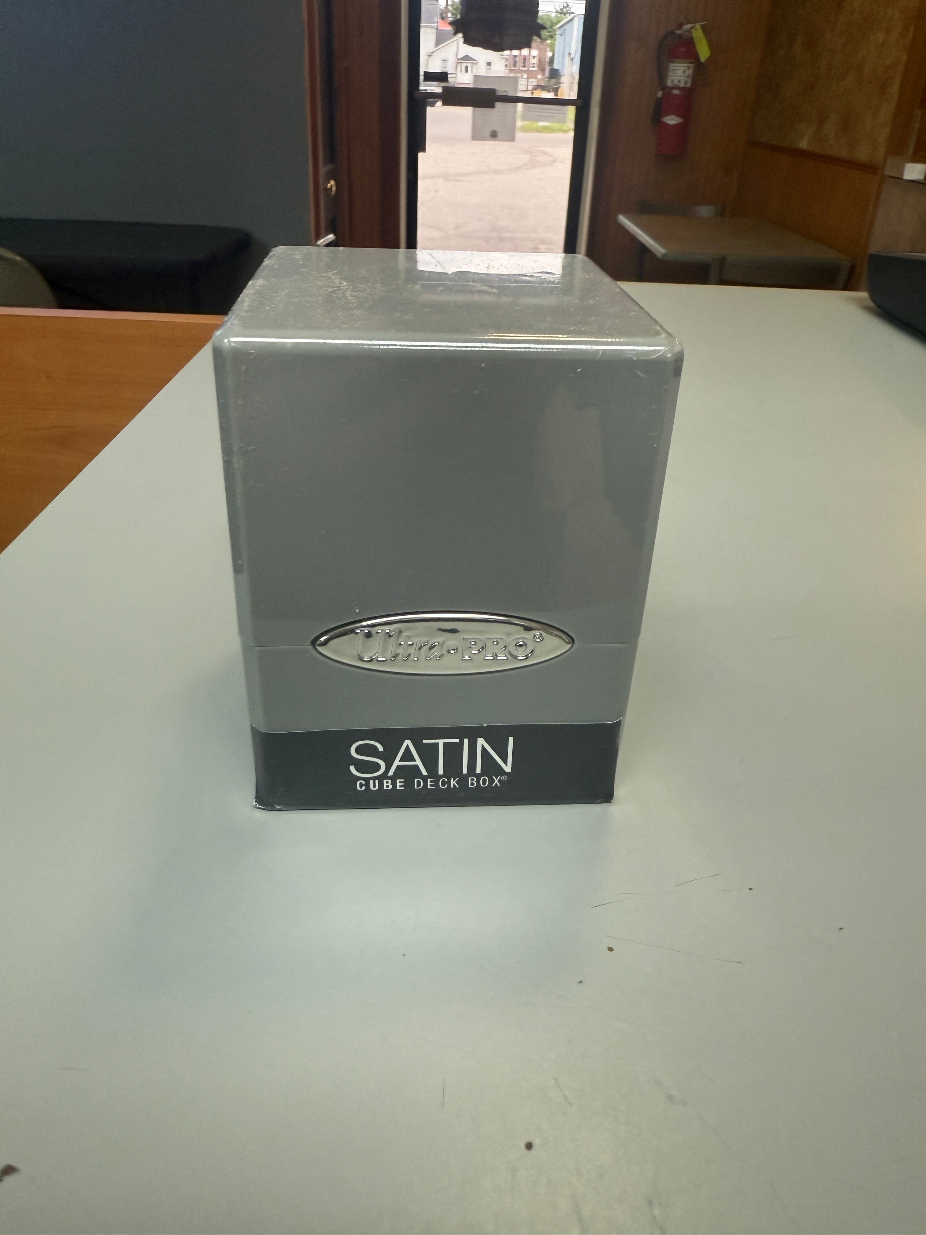 Ultra Pro Cube Deck Box - Satin