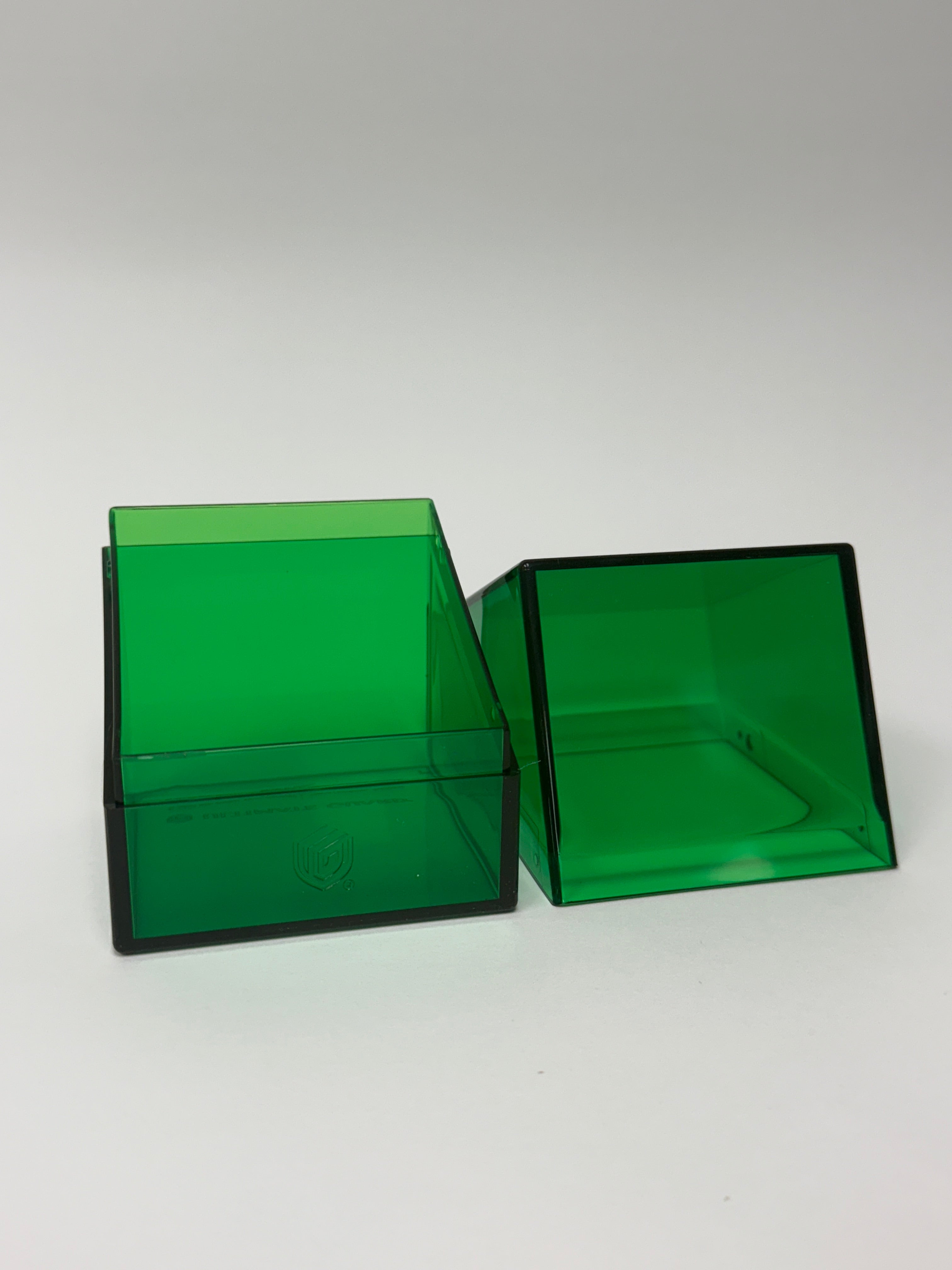 Ultimate Guard Boulder 100+ Deck Box - Clear