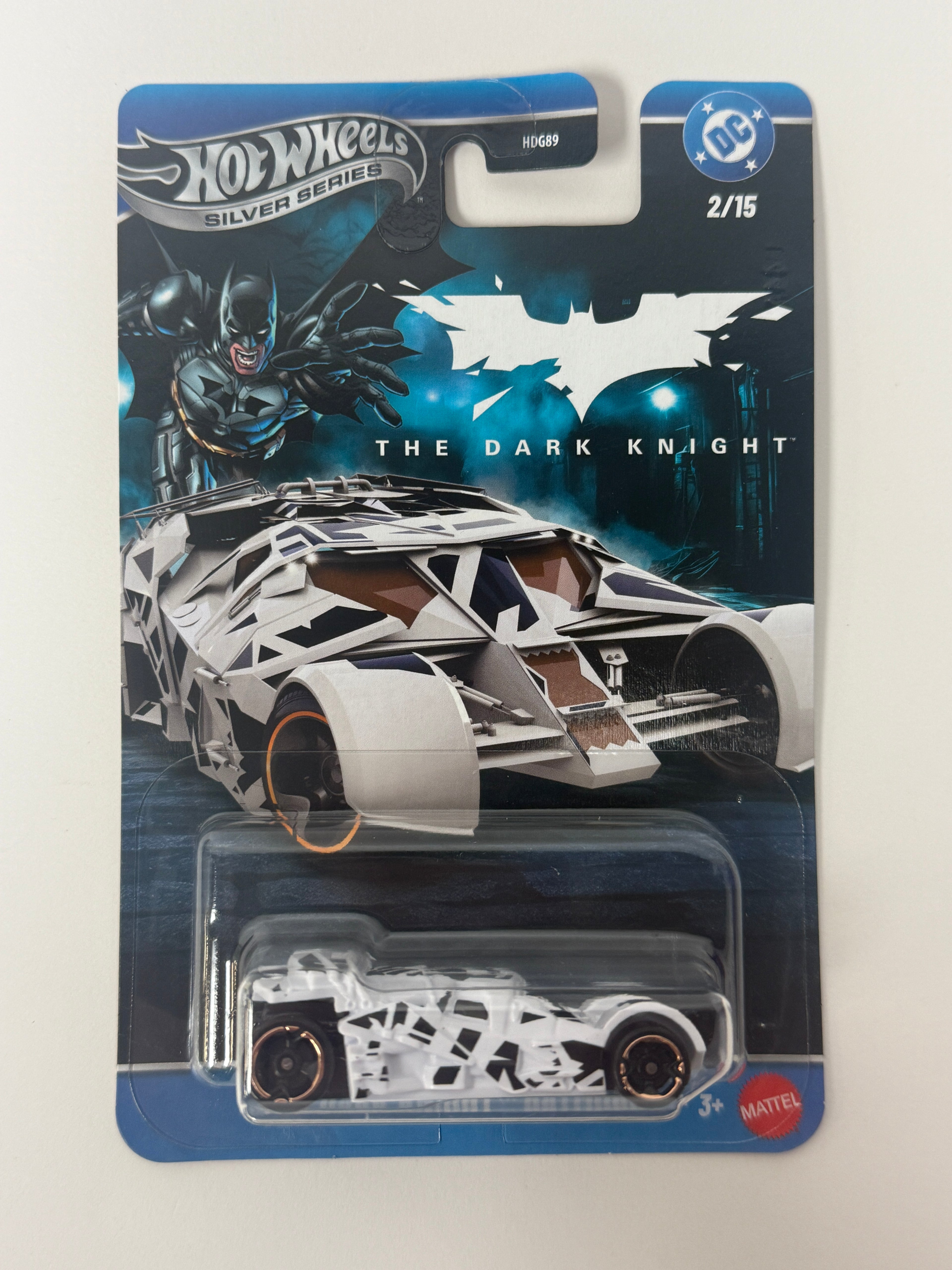 Hot Wheels Batman - The Dark Knight Batmobile