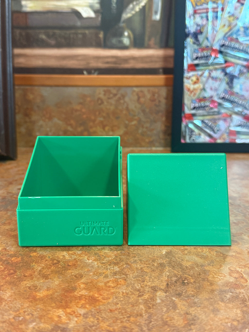 Ultimate Guard Boulder 100+ Deck Box - Solid