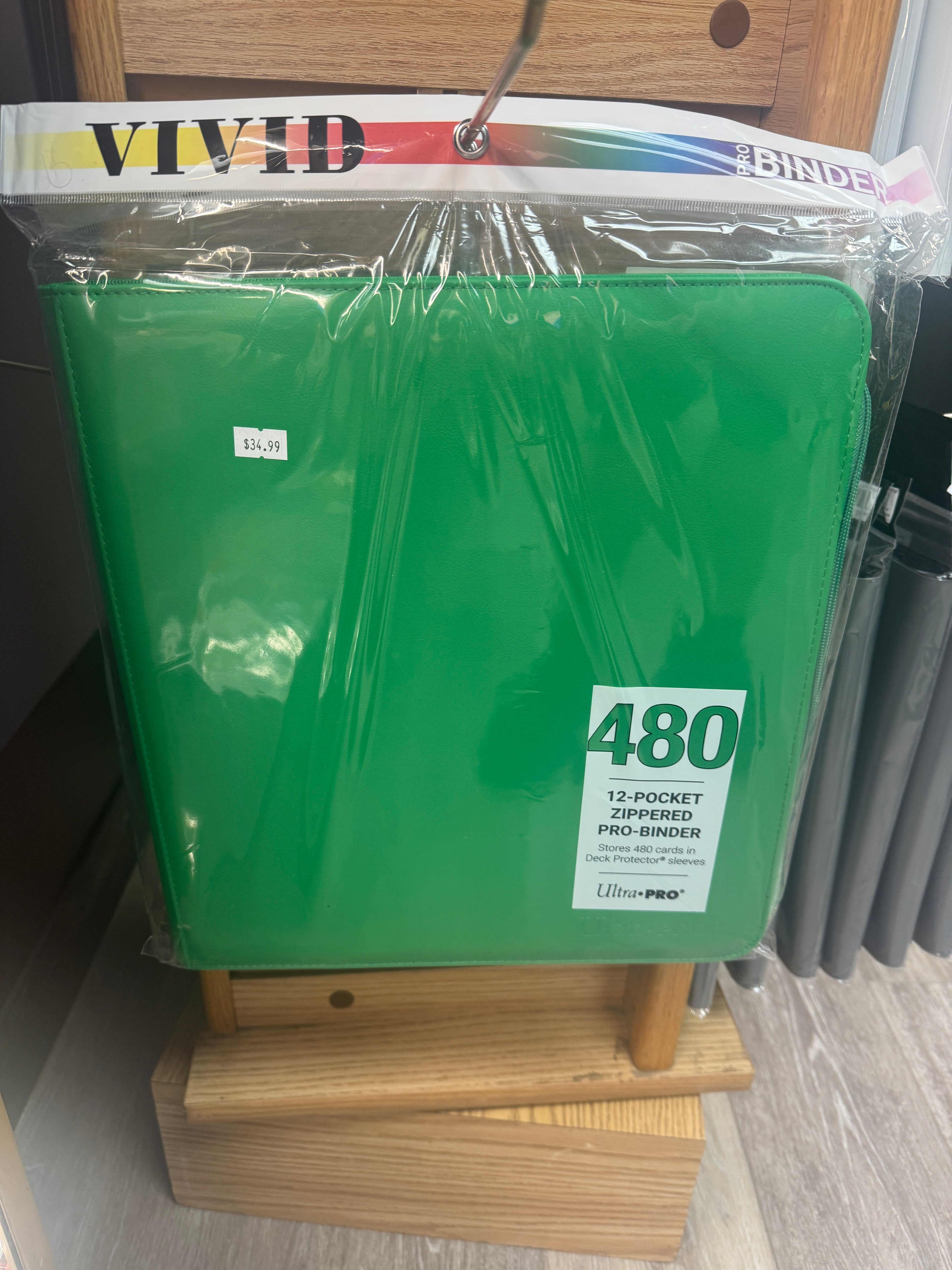Ultra PRO 12-Pocket Zippered Binder (Holds 480 Cards)