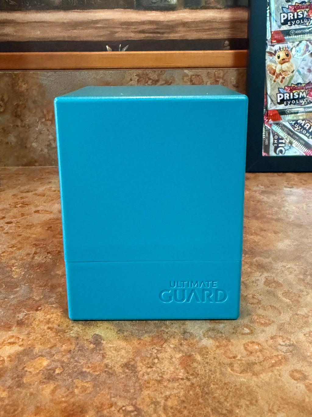 Ultimate Guard Boulder 100+ Deck Box - Solid