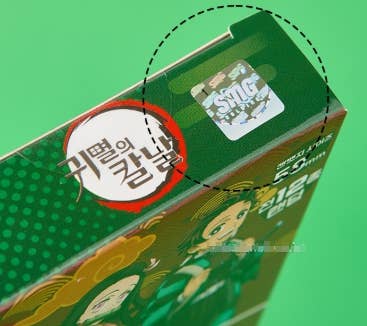 Demon Slayer: Kimetsu no Yaiba Random Pin Badge