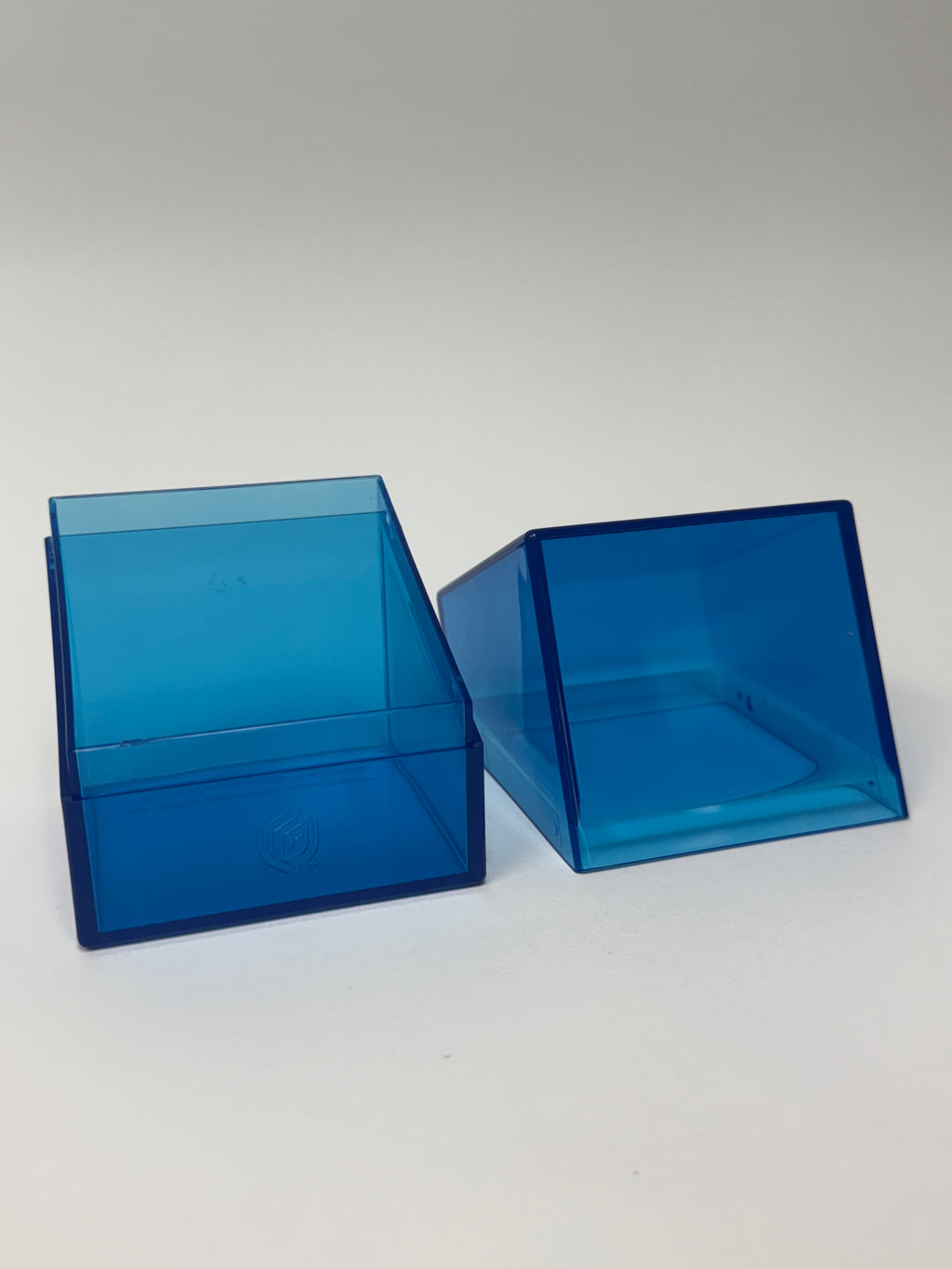 Ultimate Guard Boulder 100+ Deck Box - Clear