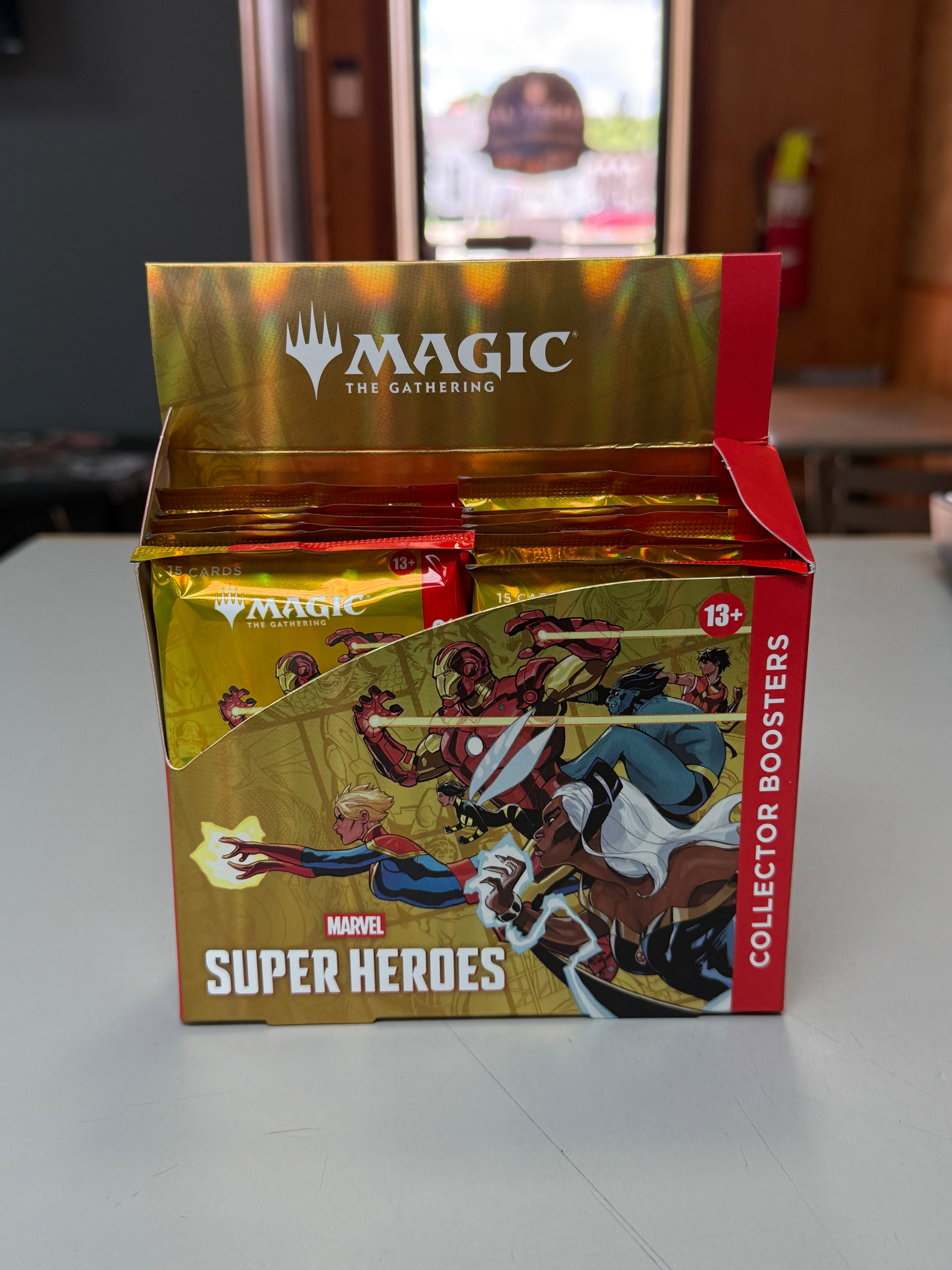 Magic The Gathering: Super Heroes - Collector Booster