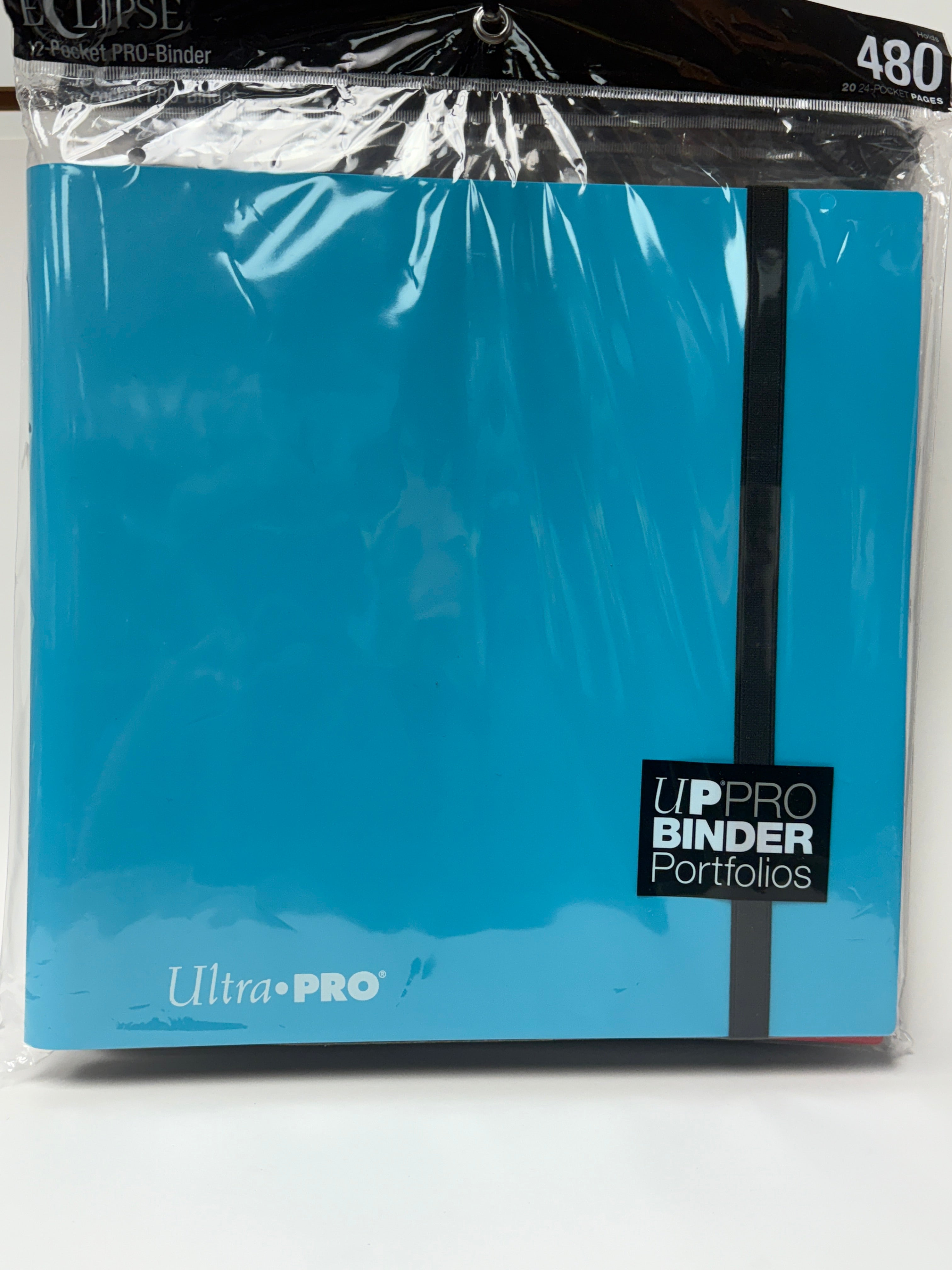 UltraPRO 12 Pocket Binder (Holds 480 Cards)