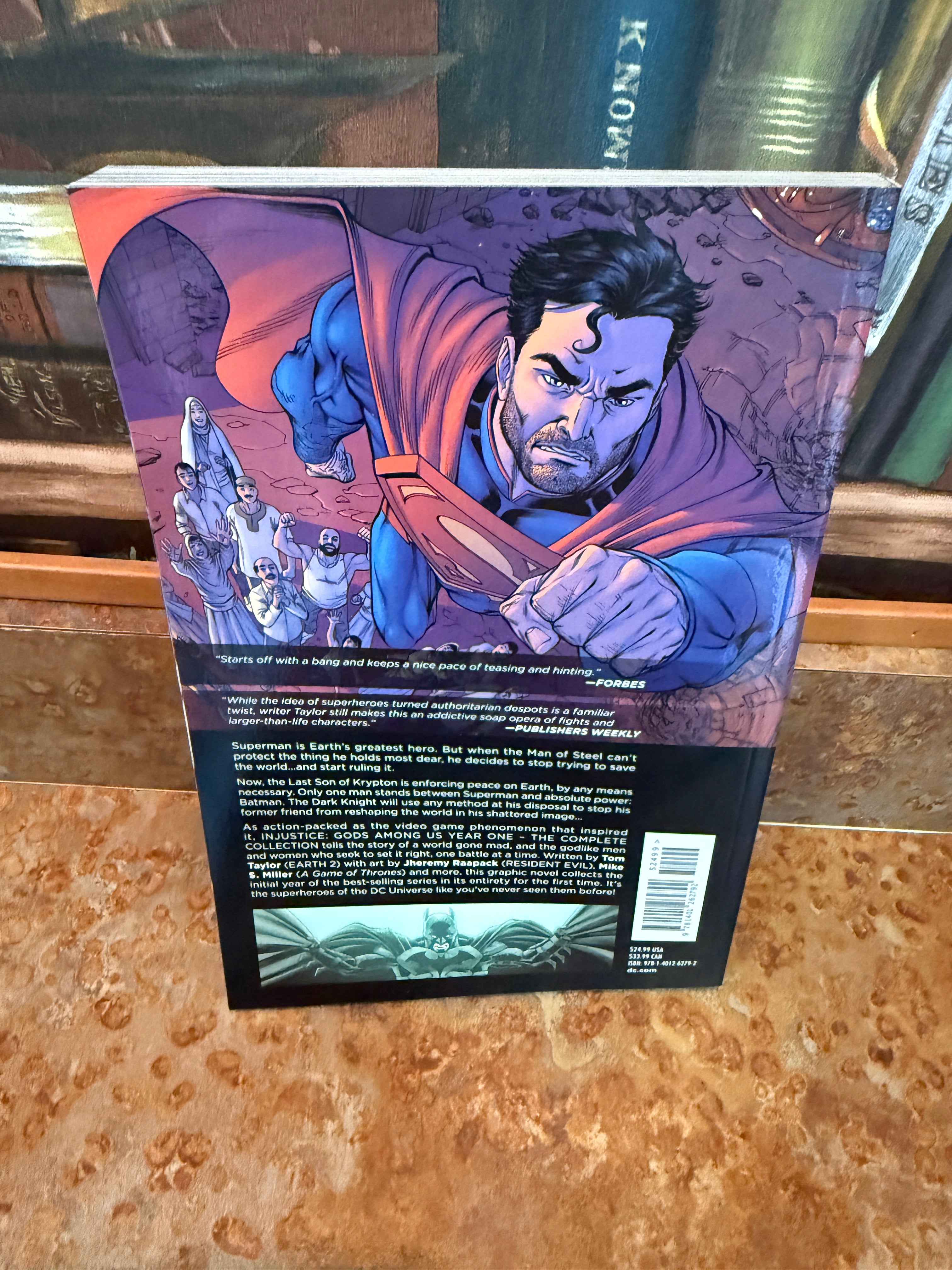 Injustice - Gods Among US: Year One The Complete Collection
